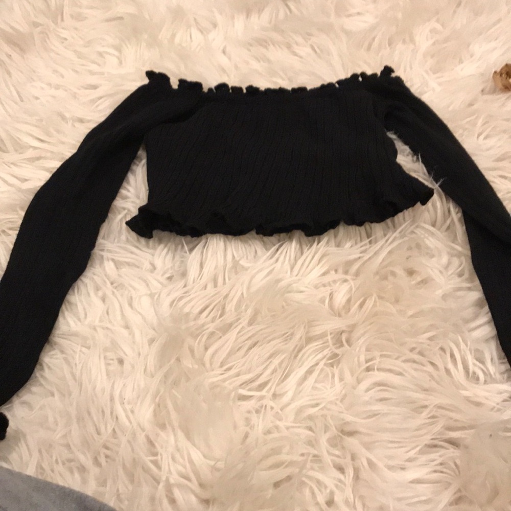 oof the shoulder knit black top